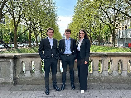 Foto Cristina Lloyd: Vinzenz Brinkschulte, Felix Müller und Lynn Fichte